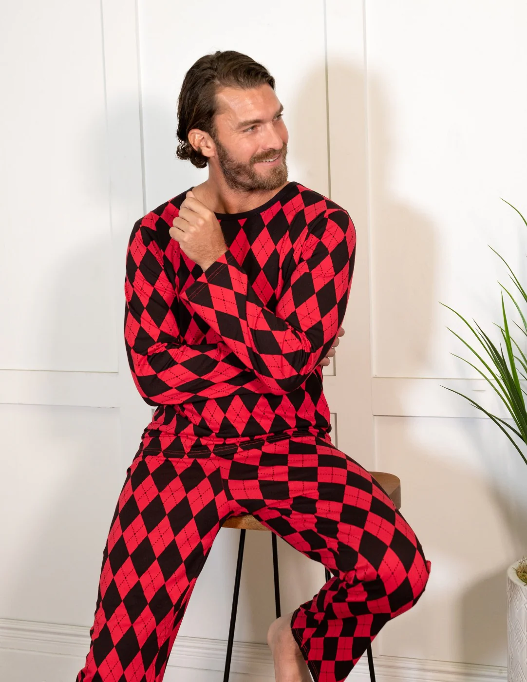 Men's Loose Fit Argyle Print Pajamas - Image 5