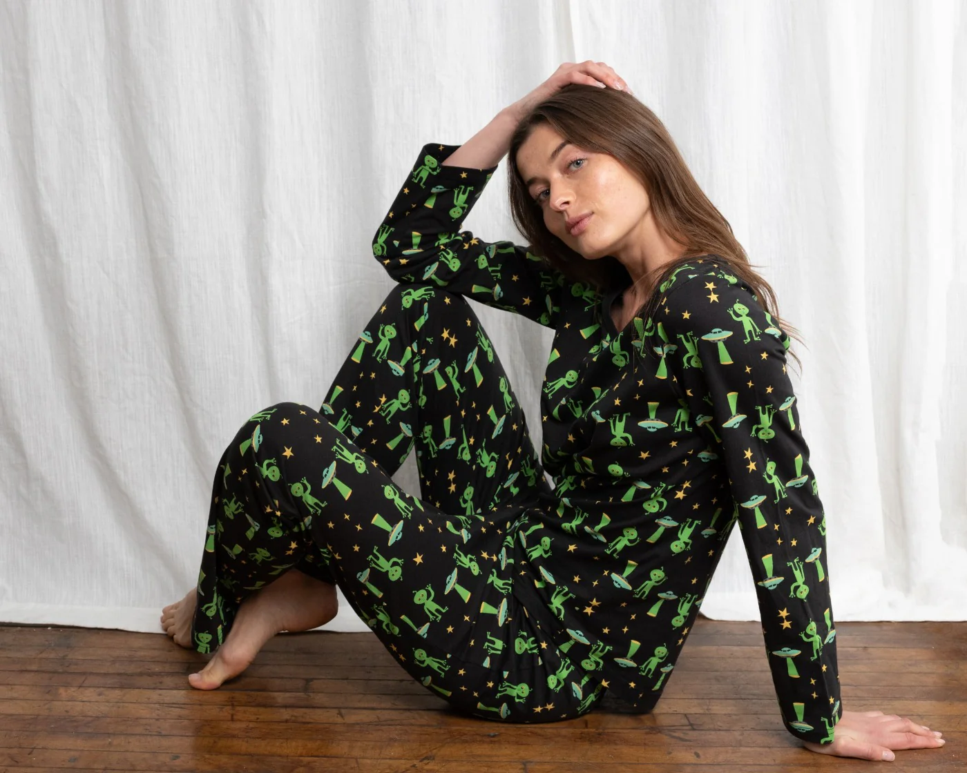 Women's Loose Fit Alien Pajamas - Image 2