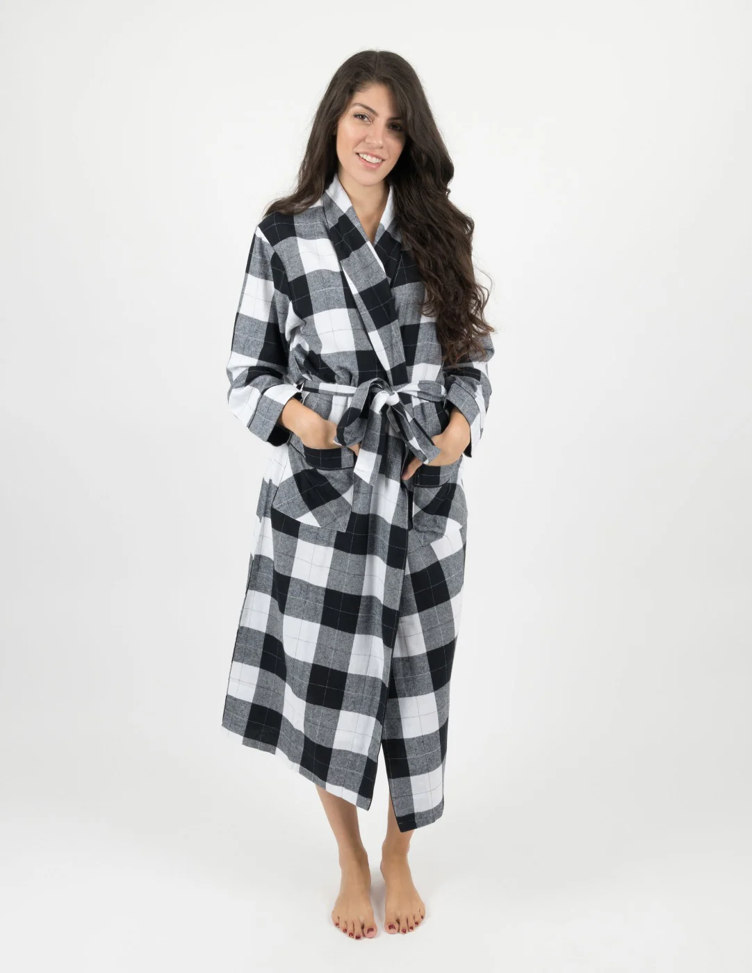 Women's Black & White Plaid Flannel Robe - Image 2