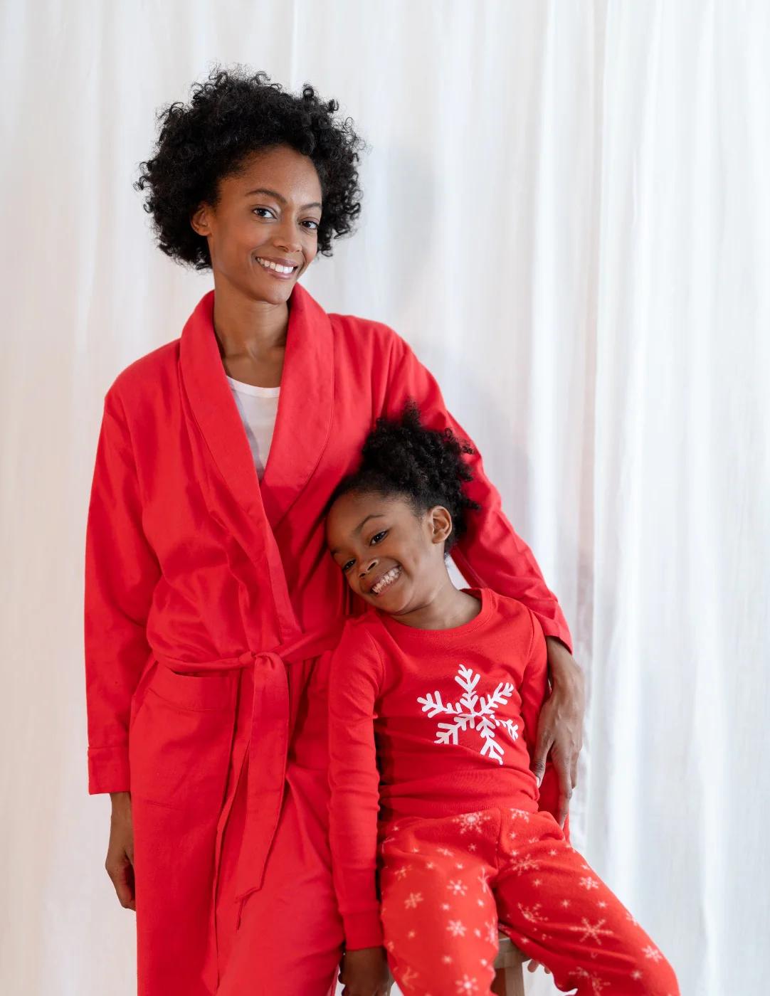 Women's Red Solid Color Flannel Robe - Image 3